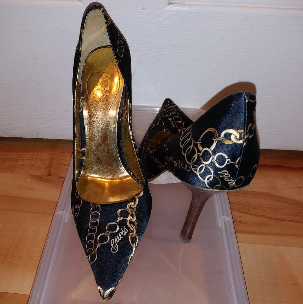 Shoes - Picture 2 of 3